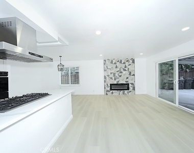 2149 Victoria Drive - Photo Thumbnail 16