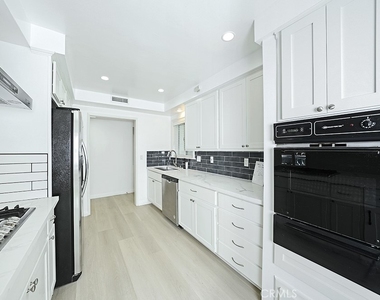 2149 Victoria Drive - Photo Thumbnail 10