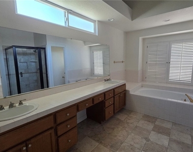20800 Regency - Photo Thumbnail 13