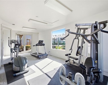29489 Cara Way - Photo Thumbnail 9