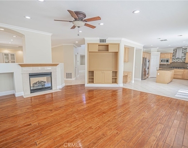 25910 Tennyson Lane - Photo Thumbnail 15
