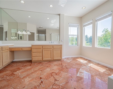 25910 Tennyson Lane - Photo Thumbnail 34