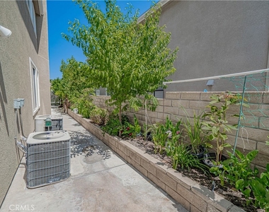 25910 Tennyson Lane - Photo Thumbnail 23