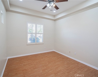 25910 Tennyson Lane - Photo Thumbnail 5