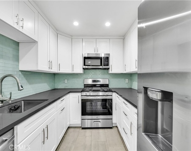 7137 Shoup Avenue - Photo Thumbnail 2