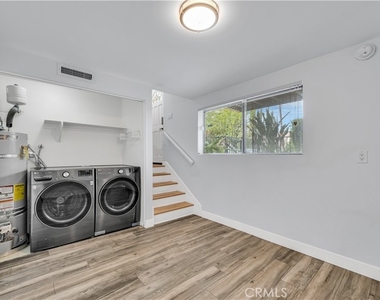 7137 Shoup Avenue - Photo Thumbnail 13