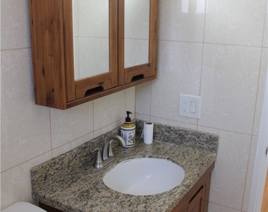 5192 Robinwood - Photo Thumbnail 14