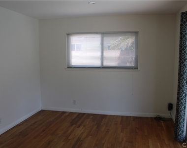 5192 Robinwood - Photo Thumbnail 19