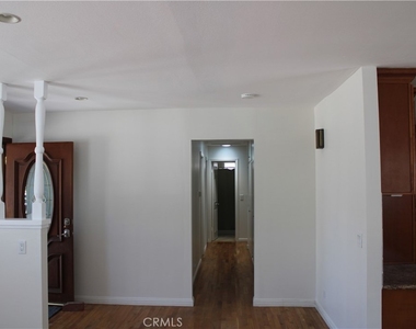 5192 Robinwood - Photo Thumbnail 4