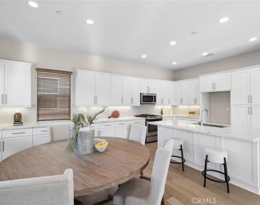 217 Cultivate - Photo Thumbnail 8