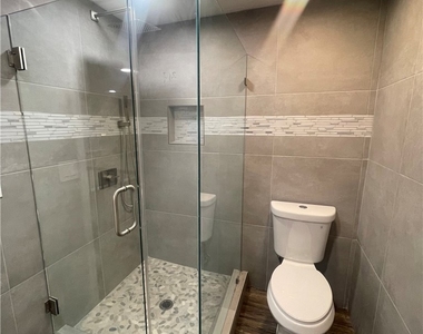 1361 De Luz Road - Photo Thumbnail 10