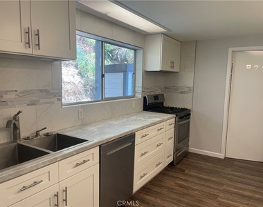 1361 De Luz Road - Photo Thumbnail 3