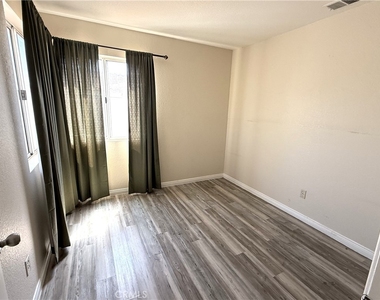 11031 Sierra Tree - Photo Thumbnail 18