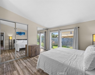 11031 Sierra Tree - Photo Thumbnail 11