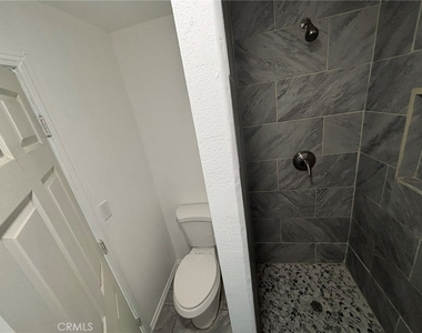 11969 166 - Photo Thumbnail 4