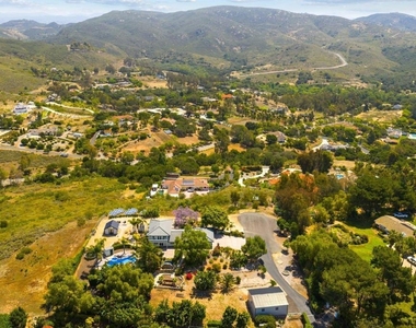 20063 Elfin Forest Lane - Photo Thumbnail 64