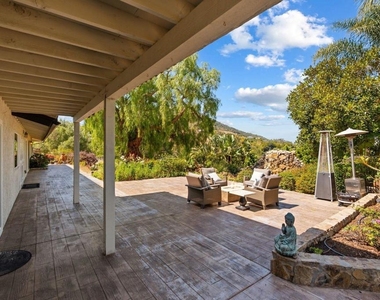 20063 Elfin Forest Lane - Photo Thumbnail 44