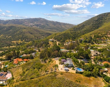20063 Elfin Forest Lane - Photo Thumbnail 60