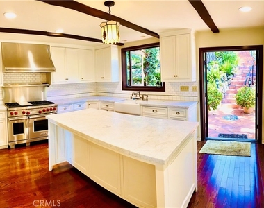 370 High Drive - Photo Thumbnail 14