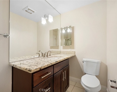 121 Sinclair Avenue - Photo Thumbnail 12
