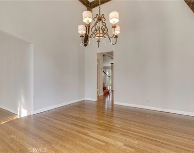 1568 Ensley Avenue - Photo Thumbnail 10