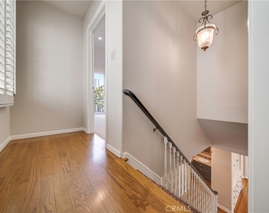 1568 Ensley Avenue - Photo Thumbnail 39