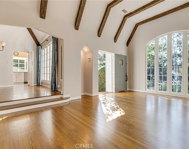 1568 Ensley Avenue - Photo Thumbnail 7