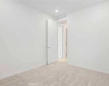 27273 Debut Place - Photo Thumbnail 20