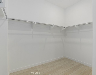 27273 Debut Place - Photo Thumbnail 17