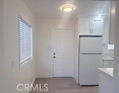 4324 Ivar Avenue - Photo Thumbnail 12