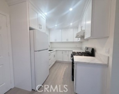 4324 Ivar Avenue - Photo Thumbnail 15