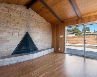 4120 Rhoda - Photo Thumbnail 20