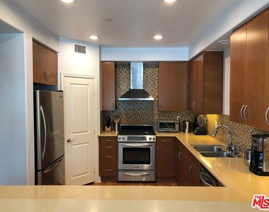 7100 Playa Vista Drive - Photo Thumbnail 16
