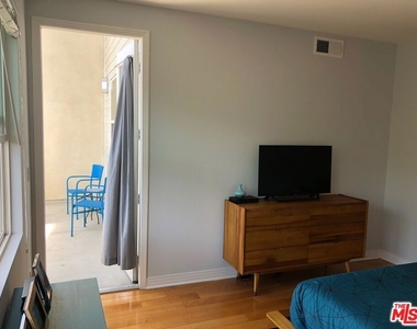7100 Playa Vista Drive - Photo Thumbnail 7