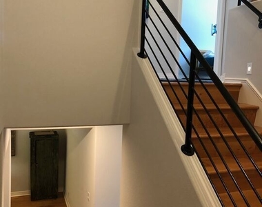 7100 Playa Vista Drive - Photo Thumbnail 12
