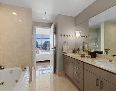 645 Front St - Photo Thumbnail 40