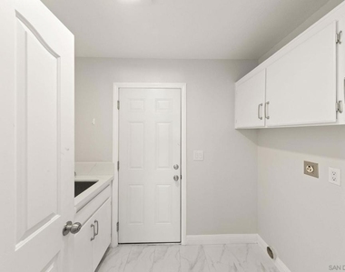 1068 Pacific Hill St - Photo Thumbnail 55
