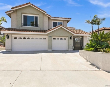 1068 Pacific Hill St - Photo Thumbnail 3