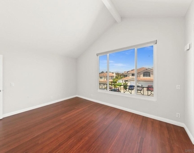 1068 Pacific Hill St - Photo Thumbnail 48