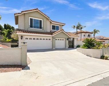 1068 Pacific Hill St - Photo Thumbnail 4