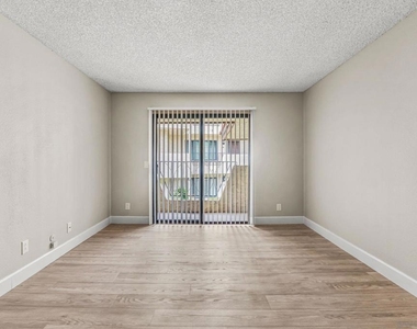 4225 Asher - Photo Thumbnail 10