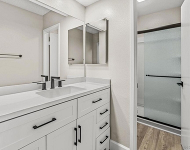 4225 Asher - Photo Thumbnail 14