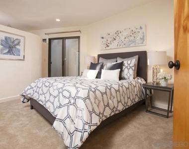 678 Orchid Ln - Photo Thumbnail 14