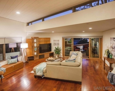 678 Orchid Ln - Photo Thumbnail 8