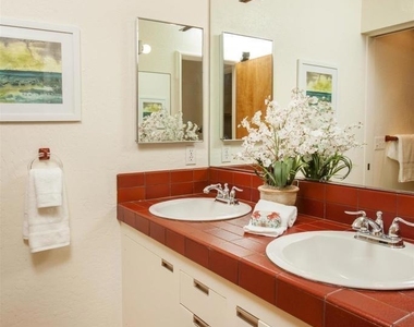 678 Orchid Ln - Photo Thumbnail 16