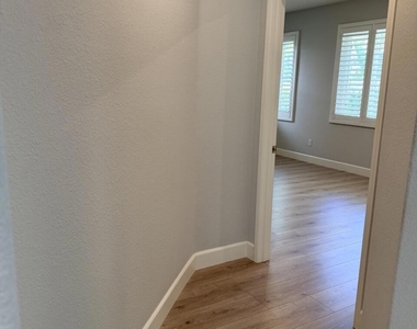 4370 Camino De La Rosa - Photo Thumbnail 6