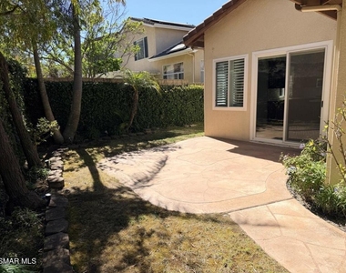 4370 Camino De La Rosa - Photo Thumbnail 20