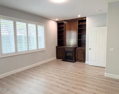 4370 Camino De La Rosa - Photo Thumbnail 9