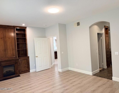 4370 Camino De La Rosa - Photo Thumbnail 8