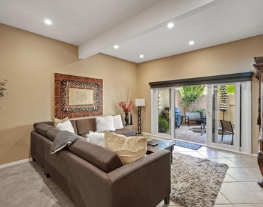 73421 Foxtail Lane - Photo Thumbnail 5